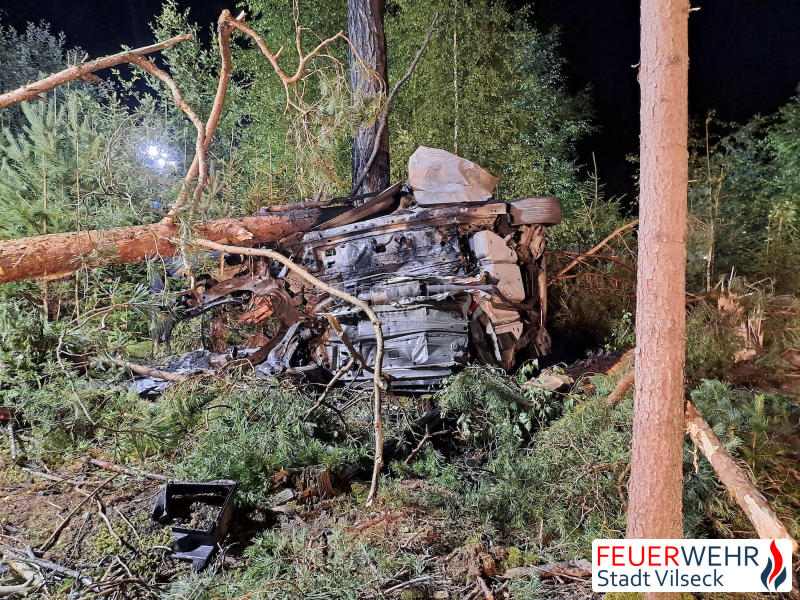 FSV - Übersicht an der Einsatzstelle - PKW auf Seite